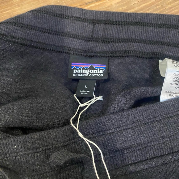 Patagonia cotton sweatpants . New with Tags - Picture 3 of 4